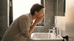 Toplo ili hladno: što je zapravo bolje za pranje lica?